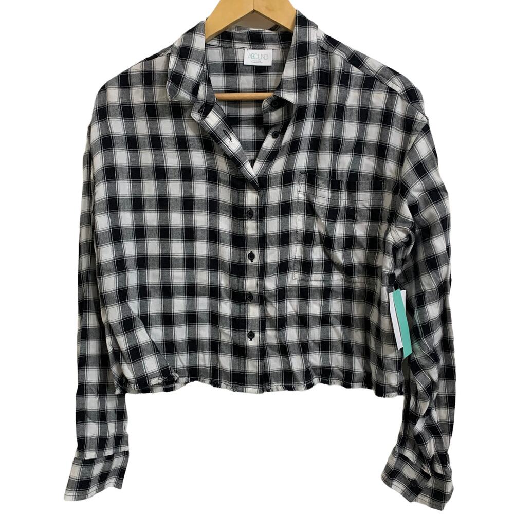 Abound black white Tibetan Dobby Plaid Top Size Small‎ NEW
